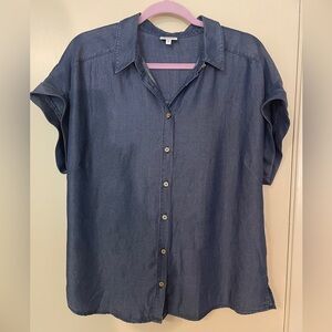 Jacqueline Smith size large blue blouse